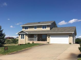 1228 Hilgers Dr, Pierre, SD 57501