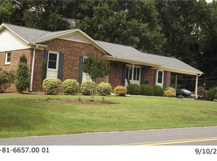 1656 Brookford Rd, Kernersville, NC 27284