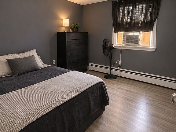 3rd image of 160 Tyngsboro Rd APT 6C