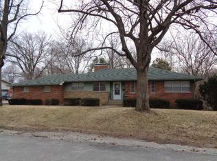 105 Country Club Pl, Belleville, IL