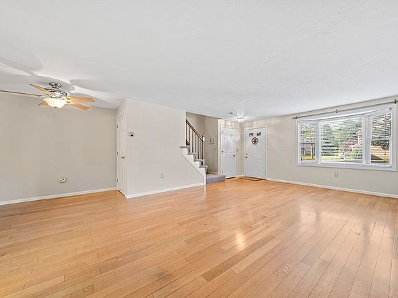5th image of 60 Pattison St E #26