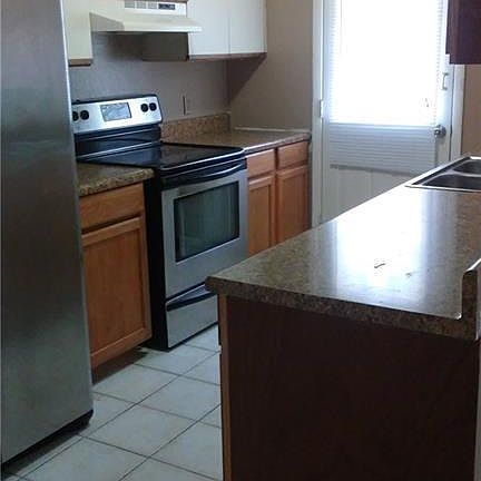 2nd image of 1245 SE 8th St #106