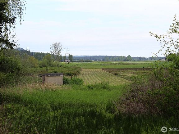 3rd image of 2600 Center Valley Road