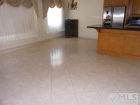 3rd image of 2272 Reo Dr