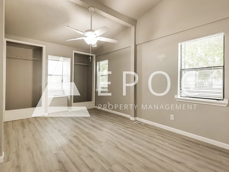 3737 SW 26th St — Photo 10