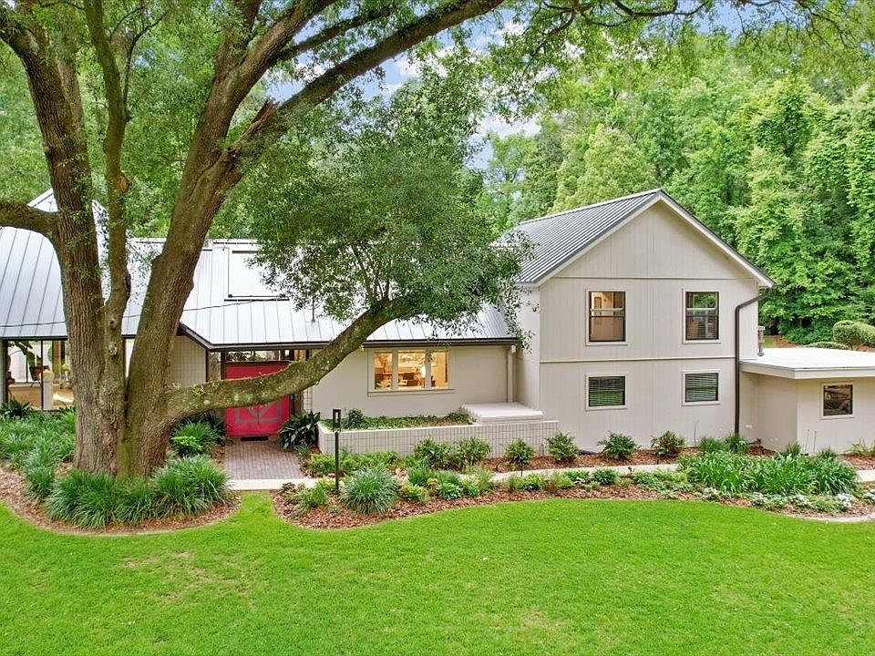 1st image of 3541 Lakeshore Dr