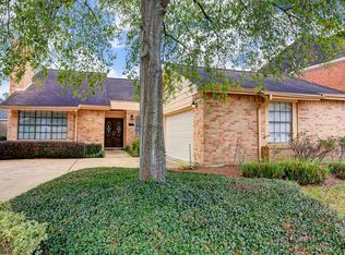 3327 Ashfield Dr, Houston, TX 77082