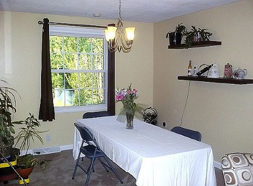 4th image of 45 Philip Dr