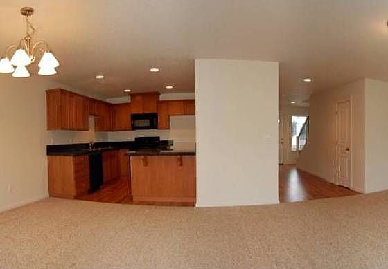 1st image of 7433 NE 62nd St