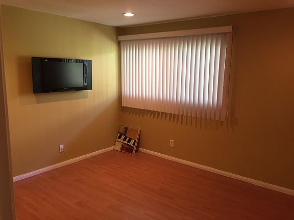 4th image of 322 S Miraleste Dr Unit 166
