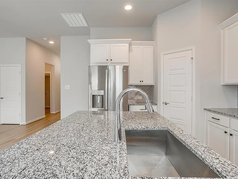10434 Peonia St — Photo 14