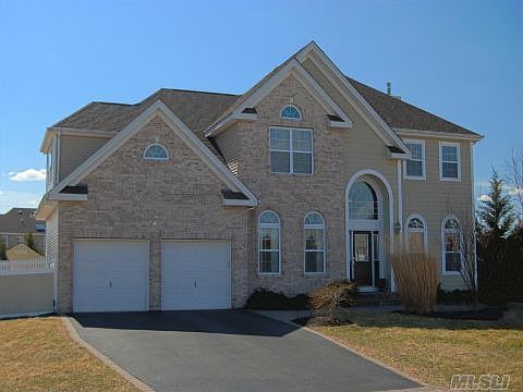 1st image of 6 Minuteman Ct