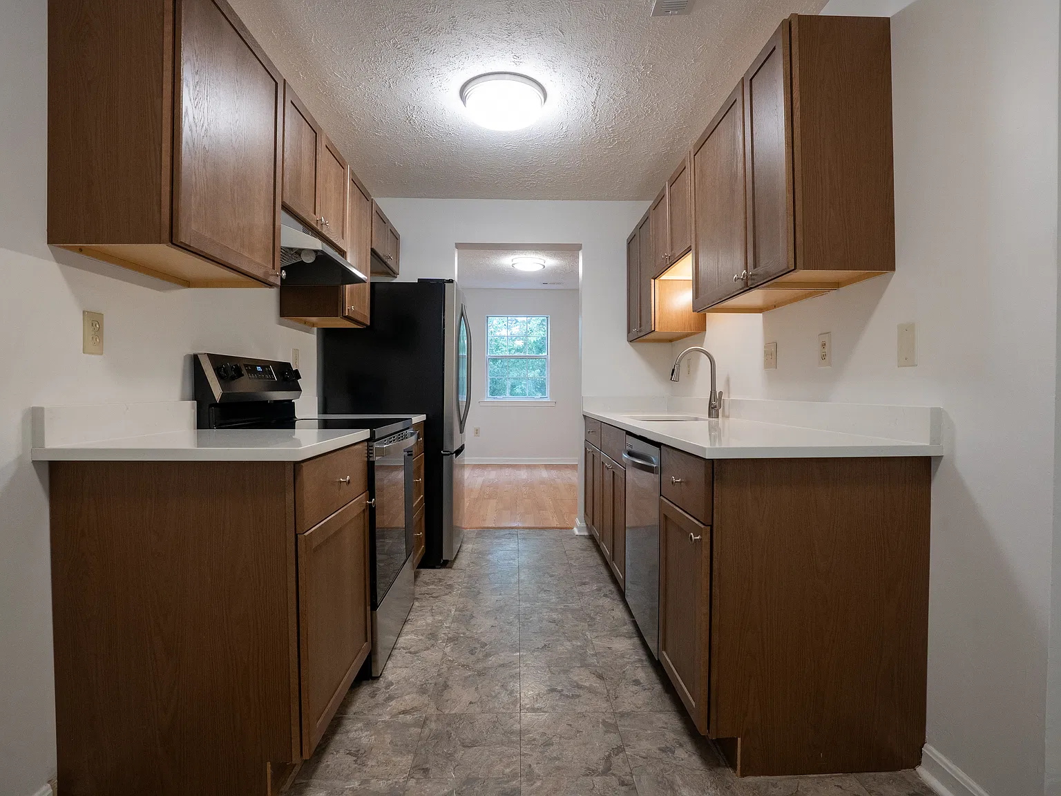 2 bed, 3.5 bath, 1120 sqft, $2,100 — Photo 1