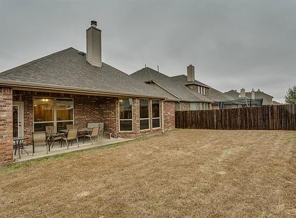 3rd image of 10416 Sexton Dr