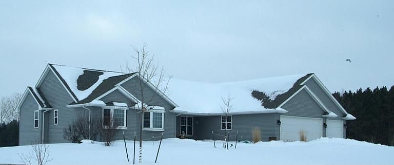 2nd image of 877 Wildrose Ln