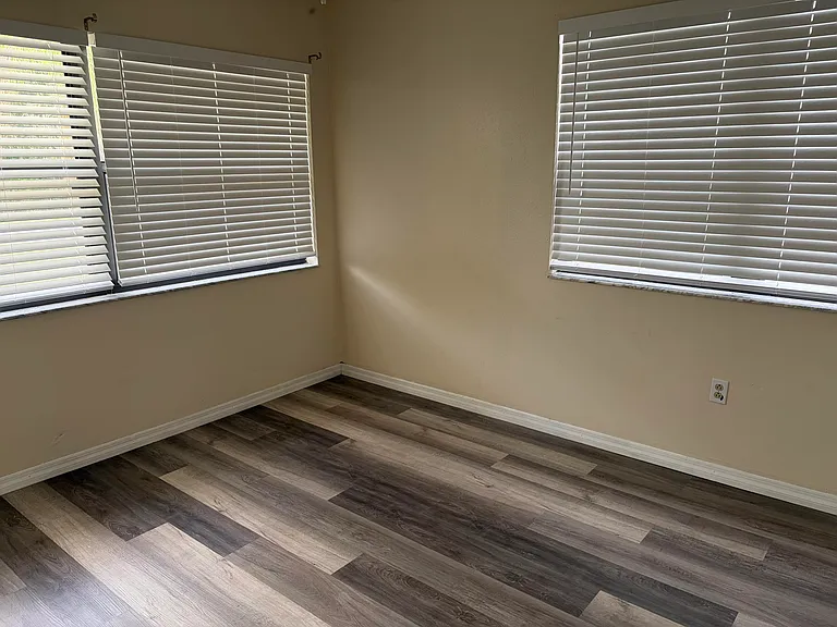 4612 Boabadilla Ave — Photo 11