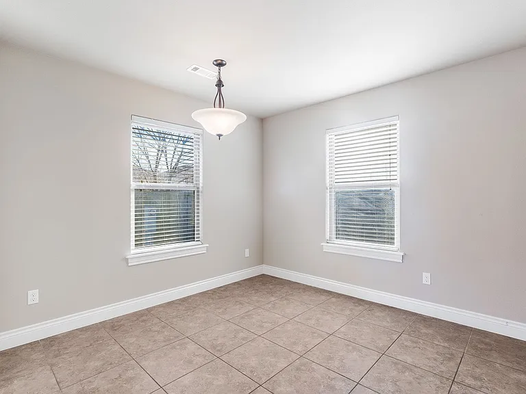 7587 Brooklyn Ave — Photo 6