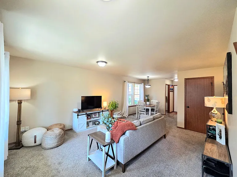 2123 Roper Ln — Photo 15