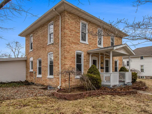 409 Wright St, Jonesville, MI 49250