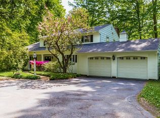 1212 Stockbridge Rd, Webster, NY 14580