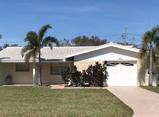 133 NW Madison Cir N, Saint Petersburg, FL 33702