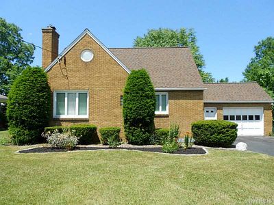 8290 Sheridan Dr, Williamsville, NY, 14221
