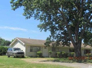 13818 Mail Route Rd #B, Little Rock, AR 72206