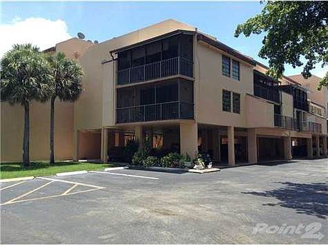 2nd image of 450 Commodore Dr APT 206