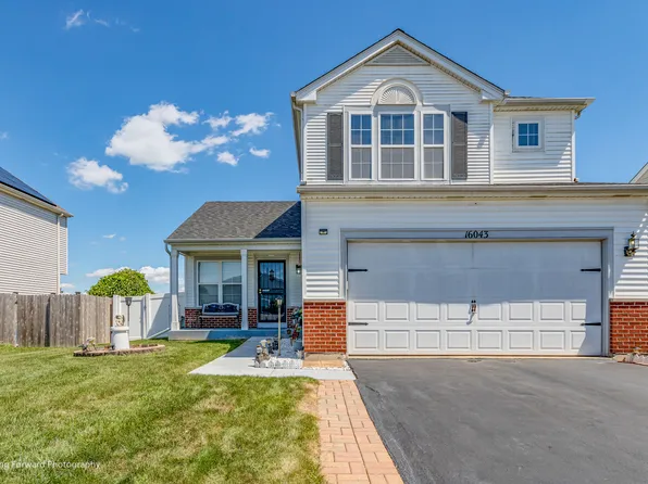 16043 Palm Dr, Crest Hill, IL 60403