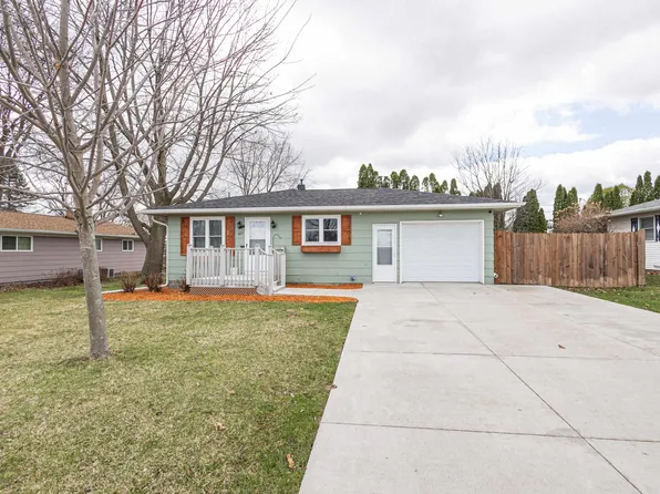 625 Pitt St, Platteville, WI 53818
