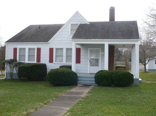 603 Henry St, Gretna, VA 24557