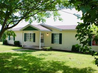 17 McGinnis Ln, Brush Creek, TN 38547