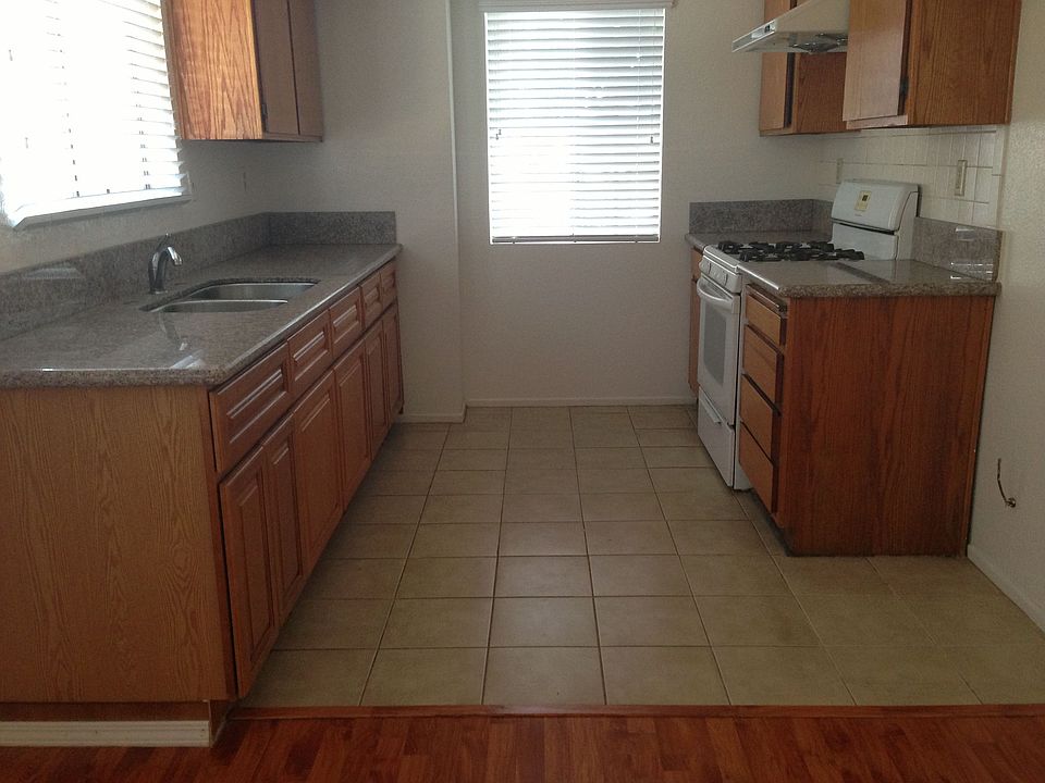 1st image of 1556 Stevens Ave APT B
