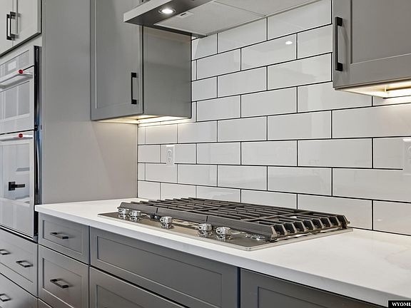 4th image of 2540 Bleu Cir