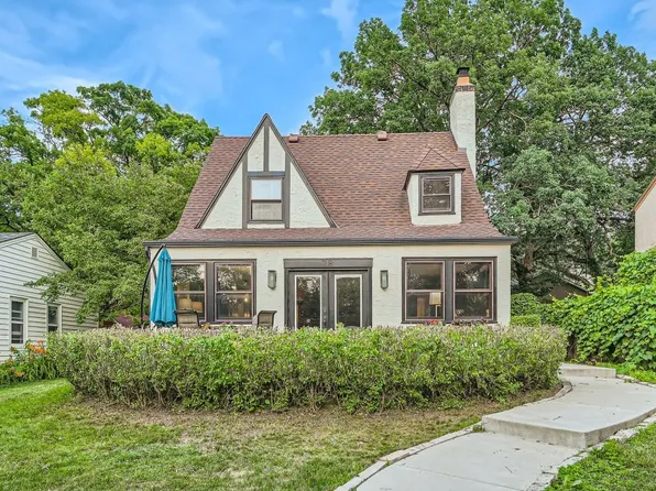 718 Chippewa Ave, Saint Paul, MN 55107
