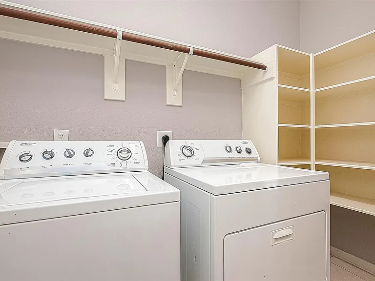 5203 Heatherdawn Ct — Photo 16