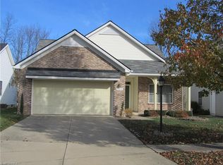10370 River Rock Ln, North Royalton, OH