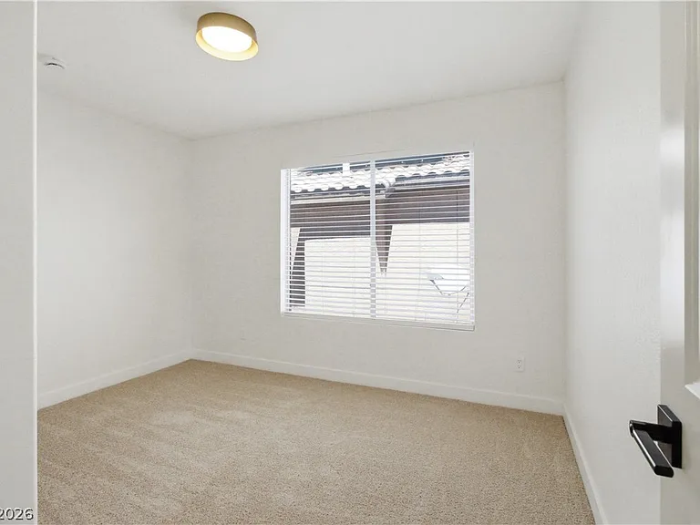 2137 Crestline Falls Pl — Photo 30