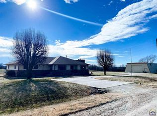 6597 1150th Rd, Fredonia, KS 66736