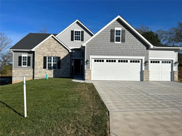 1074 Bloomfield Dr, Eureka, MO 63025