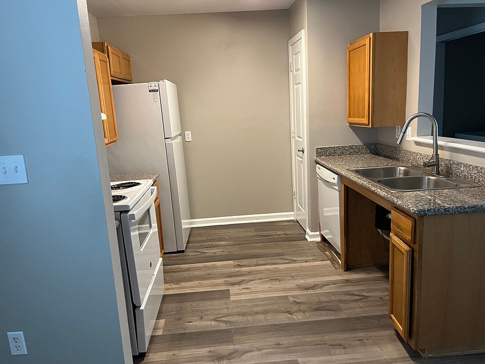 1st image of 43332 S Range Rd