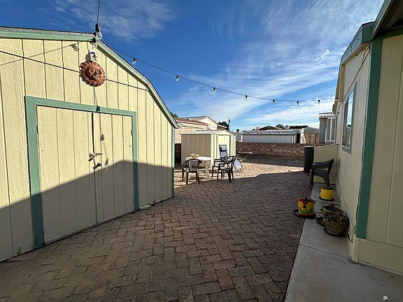 3rd image of 10336 E 31st St