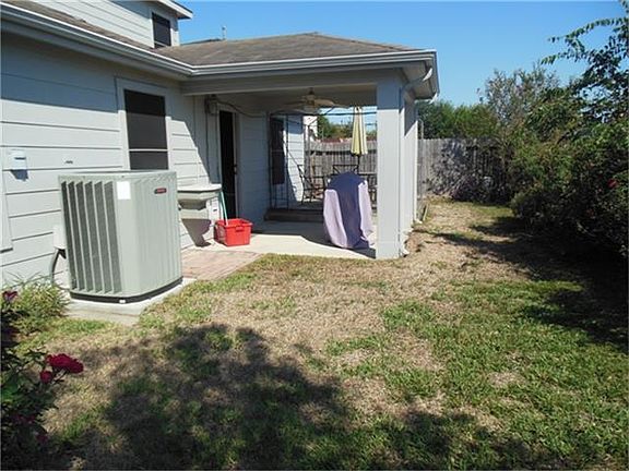 4th image of 17011 Hilton Hollow Dr