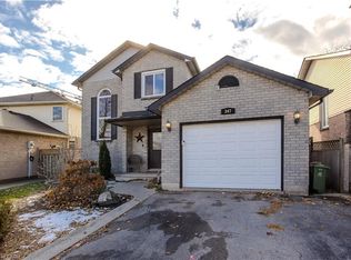 347 Delancey Blvd, Hamilton, ON L9B2B4