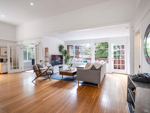 3rd image of 19 Lower Alcatraz Place