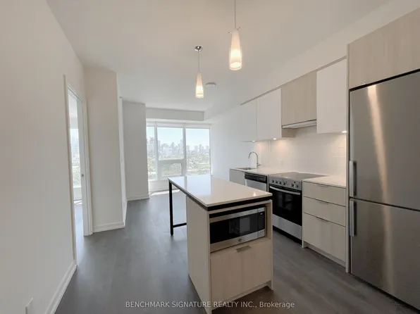 203 College St, Toronto, ON