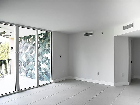 2nd image of 2901 Florida Ave Penthouse 2-6