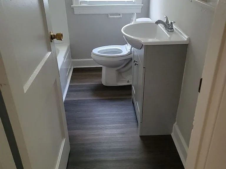 1411 Hill St — Photo 20
