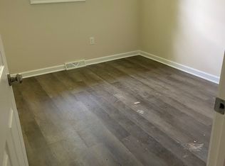 903 Owens Rd APT B, Lexington, NC 27292