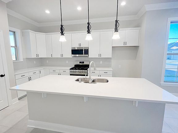 Grenada III D - Kitchen - DSLD Homes